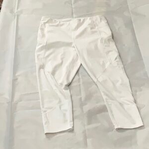 Athleta White Cropped Leggings with Hot Weather Mesh Insetes Size L